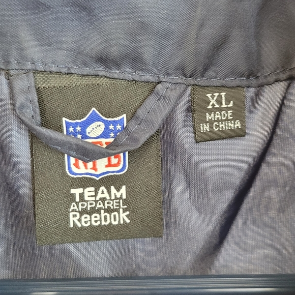 NFL Men's Lightweight Windbreaker - Picture 6 of 6
